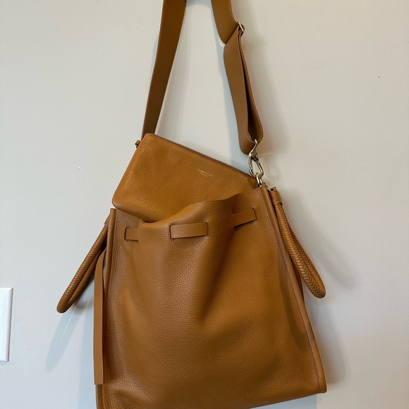 Tamara Mellon Vitello Kiss Handbag in Brown - Picture 5 of 7